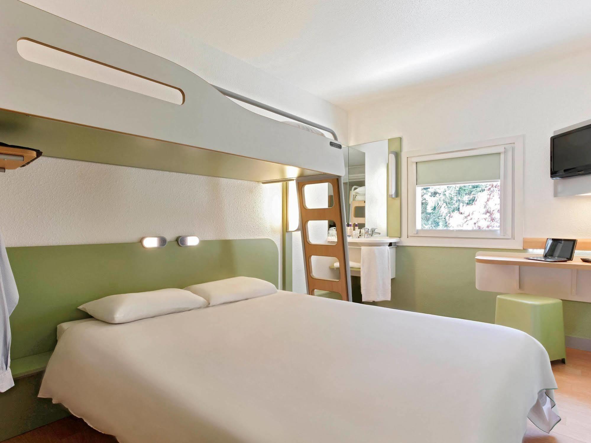 Ibis Budget Aix En Provence Est Le Canet Meyreuil Eksteriør billede