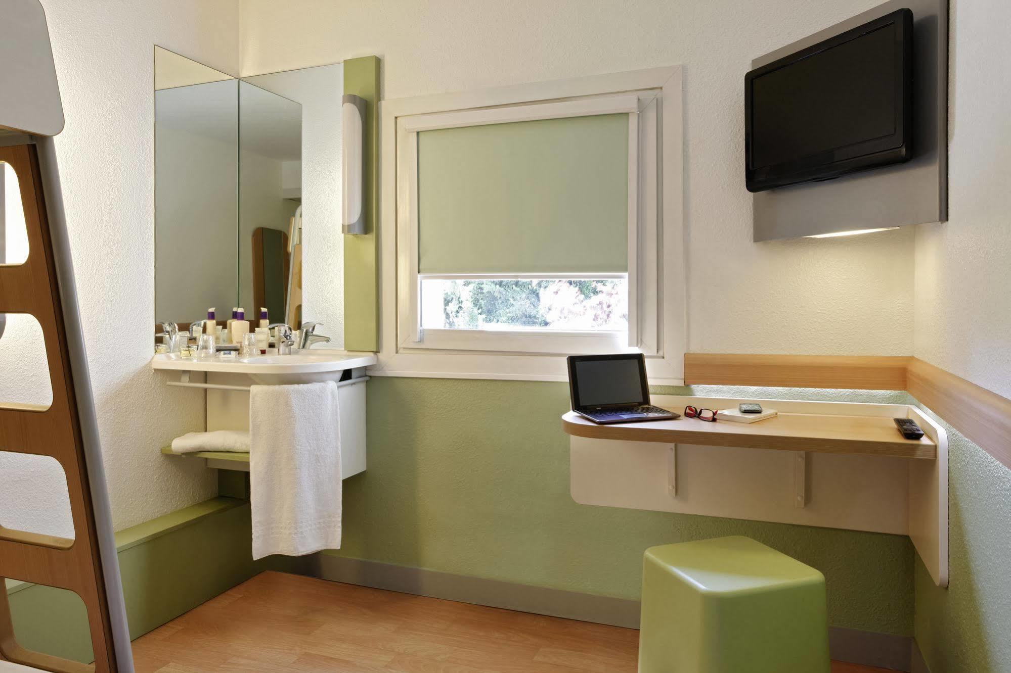 Ibis Budget Aix En Provence Est Le Canet Meyreuil Eksteriør billede