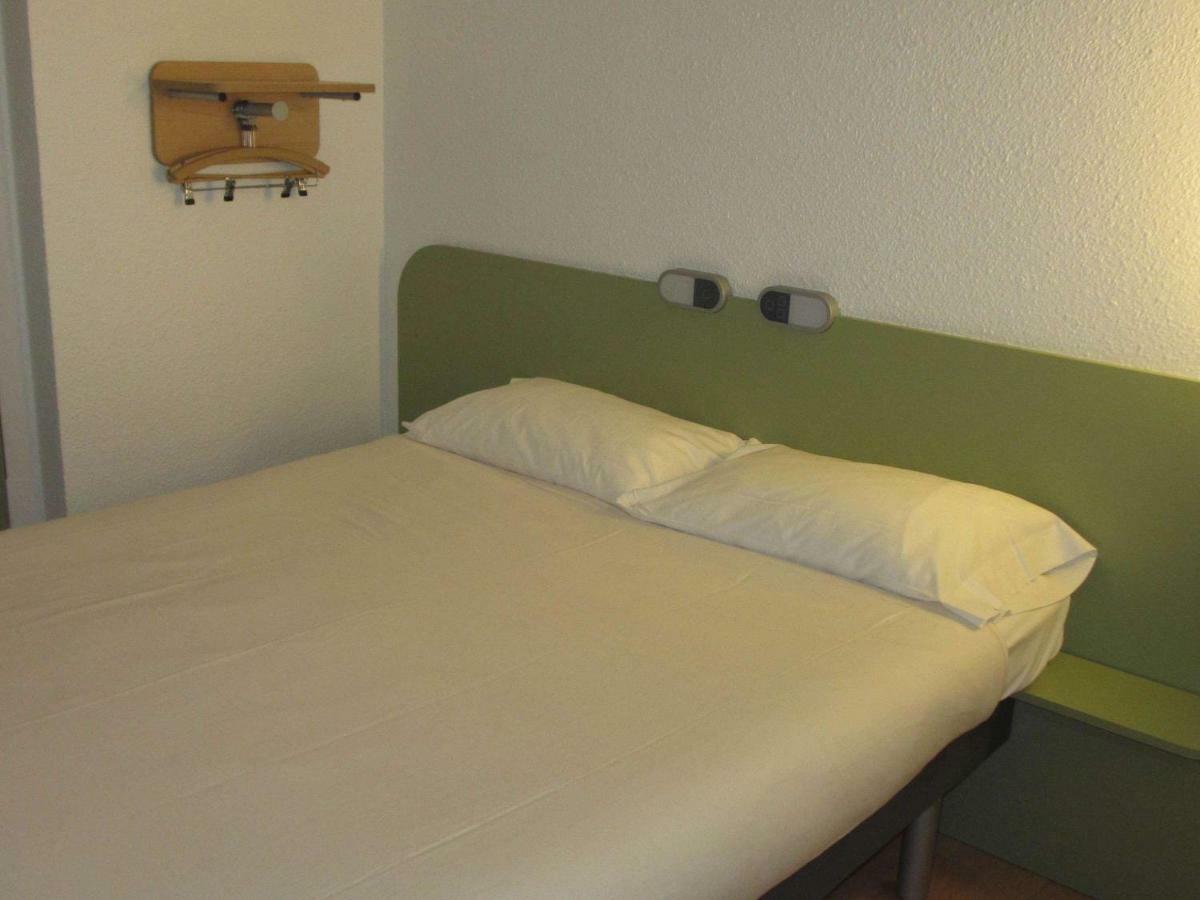 Ibis Budget Aix En Provence Est Le Canet Meyreuil Eksteriør billede